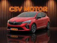 Usado Renault Clio Techno 91 CV (66 kW) 2024 Rojo Utilitario