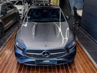 Usado Mercedes A180 136 CV (100 kW) 2024 Gris / plata Berlina