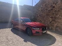 Usado Jaguar XE R-Sport 180 CV (132 kW) 2016 Rojo Berlina