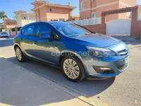 Usado Opel Astra Business 110 CV (80 kW) 2014 Azul Berlina