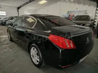 Usado Peugeot 508 Allure 140 CV (102 kW) 2013 Negro Berlina