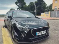 Usado Hyundai i30 120 CV (88 kW) 2017 Negro Berlina