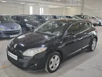 Usado Renault Mégane III Dynamique 140 CV (102 kW) 2012 Negro Berlina