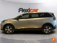 Usado Peugeot 5008 Allure 130 CV (95 kW) 2024 Gris SUV