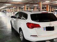 Usado Opel Astra Business 110 CV (80 kW) 2014 Negro Familiar