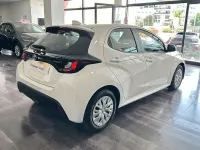 Usado Toyota Yaris Plus 116 CV (85 kW) 2022 Blanco Utilitario