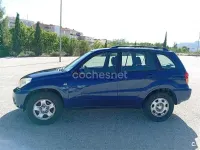 Usado Toyota RAV4 129 CV (94 kW) 2000 Azul Familiar