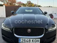 Usado Jaguar XE Prestige 180 CV (132 kW) 2017 Negro Berlina
