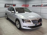 Usado Skoda Superb Active 120 CV (88 kW) 2016 Gris / plata Berlina