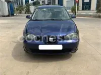 Usado Seat Cordoba Stella 100 CV (73 kW) 2003 Azul Berlina