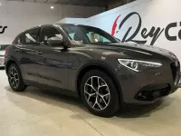 Usado Alfa Romeo Stelvio Sprint 190 CV (139 kW) 2021 Gris SUV