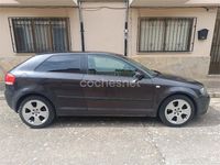 Usado Audi A3 Ambition 140 CV (102 kW) 2003 Gris / plata Berlina