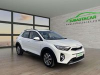Usado Kia Stonic 84 CV (61 kW) 2023 Blanco SUV