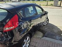 Usado Ford Fiesta Trend 82 CV (60 kW) 2010 Negro Utilitario