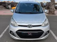 Usado Hyundai i10 66 CV (48 kW) 2014 Gris / plata Utilitario