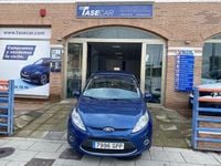 Usado Ford Fiesta Titanium 90 CV (66 kW) 2009 Azul Utilitario