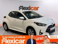 Usado Toyota Yaris Active 116 CV (85 kW) 2022 Blanco Utilitario