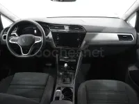 Usado VW Touran 150 CV (110 kW) 2025 Azul Monovolumen