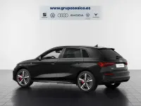 Usado Audi A3 Sportback e-tron Competition 246 CV (180 kW) 2023 Negro Utilitario