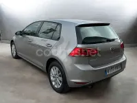 Usado VW Golf VII Advance 105 CV (77 kW) 2014 Gris / plata Berlina
