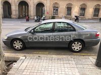 Usado Opel Omega Elegance 150 CV (110 kW) 2001 Gris / plata Berlina