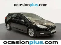 Usado Ford Focus Trend+ 125 CV (91 kW) 2017 Negro Familiar