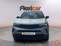 Usado Opel Mokka GS Line 131 CV (96 kW) 2022 Gris SUV