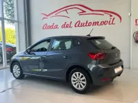 Usado Seat Ibiza Style 116 CV (85 kW) 2022 Gris Utilitario