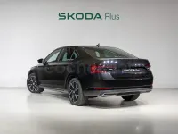 Usado Skoda Superb SportLine 218 CV (160 kW) 2023 Blanco Berlina