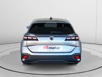 Usado Peugeot 308 Active 131 CV (96 kW) 2023 Gris Familiar