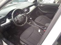 Usado Skoda Kamiq Ambition 110 CV (80 kW) 2022 Blanco SUV