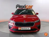 Usado Skoda Scala Selection 115 CV (84 kW) 2024 Rojo Utilitario
