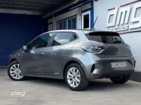 Usado Renault Clio Evolution 101 CV (74 kW) 2025 Plateado Utilitario