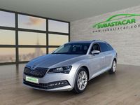 Usado Skoda Superb Style 150 CV (110 kW) 2022 Plateado Familiar
