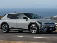Usado Kia EV4 GT-Line 150 kW (204 CV) 2025 Gris Utilitario