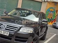 Usado VW Touareg 225 CV (165 kW) 2005 Negro SUV