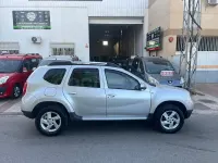 Usado Dacia Duster Ambiance 109 CV (80 kW) 2011 Gris / plata SUV