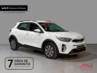 Usado Kia Stonic 100 CV (73 kW) 2024 Blanco SUV