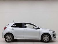 Usado Kia Rio 84 CV (61 kW) 2022 Plateado Utilitario