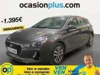 Usado Hyundai i30 110 CV (80 kW) 2018 Gris Utilitario