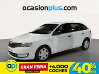 Usado Skoda Rapid Active 90 CV (66 kW) 2015 Blanco Utilitario