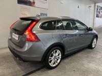 Usado Volvo V60 CC Summum 190 CV (139 kW) 2016 Gris / plata Familiar