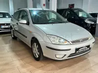 Usado Ford Focus Sport 115 CV (84 kW) 2005 Gris / plata Berlina