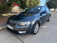 Usado Skoda Octavia GreenLine 110 CV (80 kW) 2017 Gris Berlina
