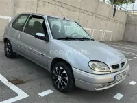 Usado Citroën Saxo 75 CV (55 kW) 2000 Gris / plata Utilitario