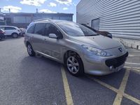 Usado Peugeot 307 90 CV (66 kW) 2006 Gris / plata Familiar