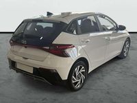 Usado Hyundai i20 101 CV (74 kW) 2025 Blanco Utilitario