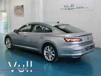 Usado VW Arteon Elegance 150 CV (110 kW) 2020 Gris / plata Berlina