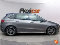 Usado Mercedes B180 116 CV (85 kW) 2022 Gris Utilitario
