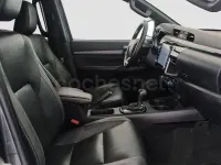Usado Toyota HiLux 204 CV (150 kW) 2022 Gris / plata Pickup/Camioneta